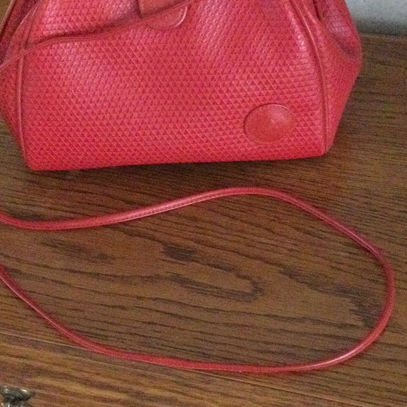 Liz Claiborne Small Satchel Bag - Picture 2 of 16